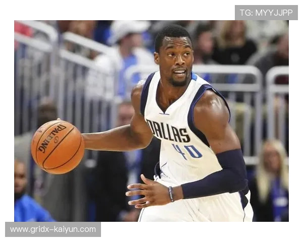 NBA交易动态：华盛顿奇才通过八人交易获得安东尼·戴维斯